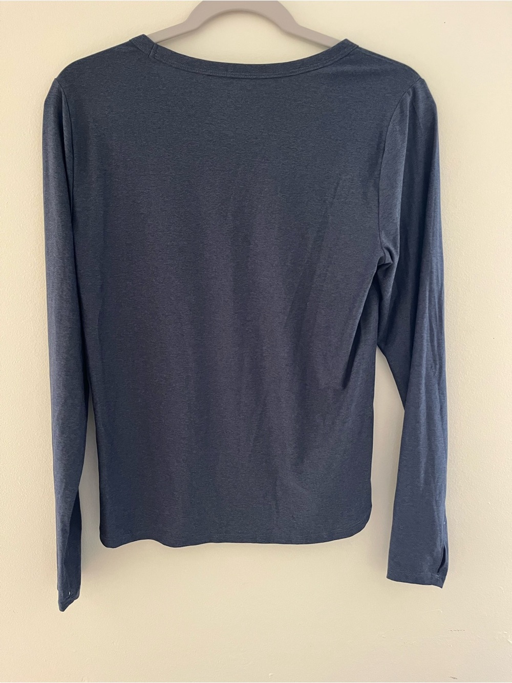 Old Navy Active Shirts - Picture 5 of 6